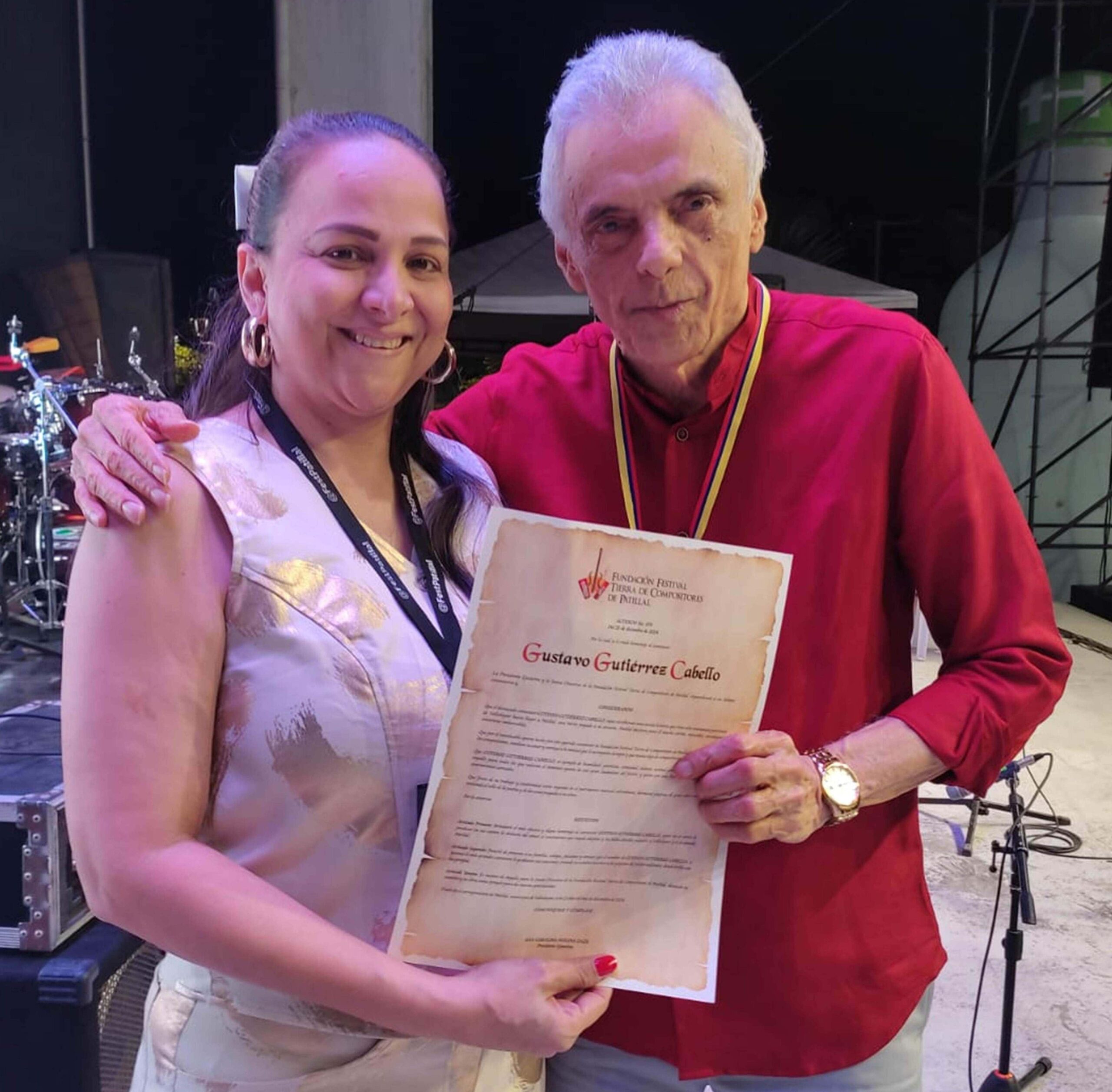 Gustavo Gutiérrez cantó y recibió honores en el 35° Festival Tierra de Compositores de Patillal