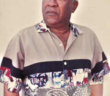 El compositor Rafael ‘Wicho’ Sánchez, se la pasó caminando por la calle del Cesar.