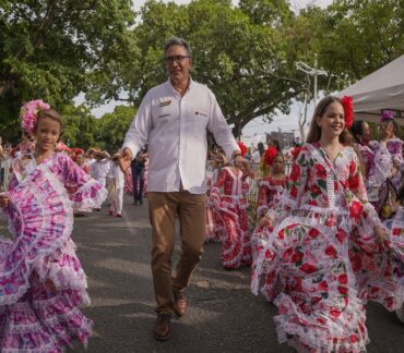 El desfile de Piloneras Infantil llenó a Valledupar de alegría, tradición y herencia cultural