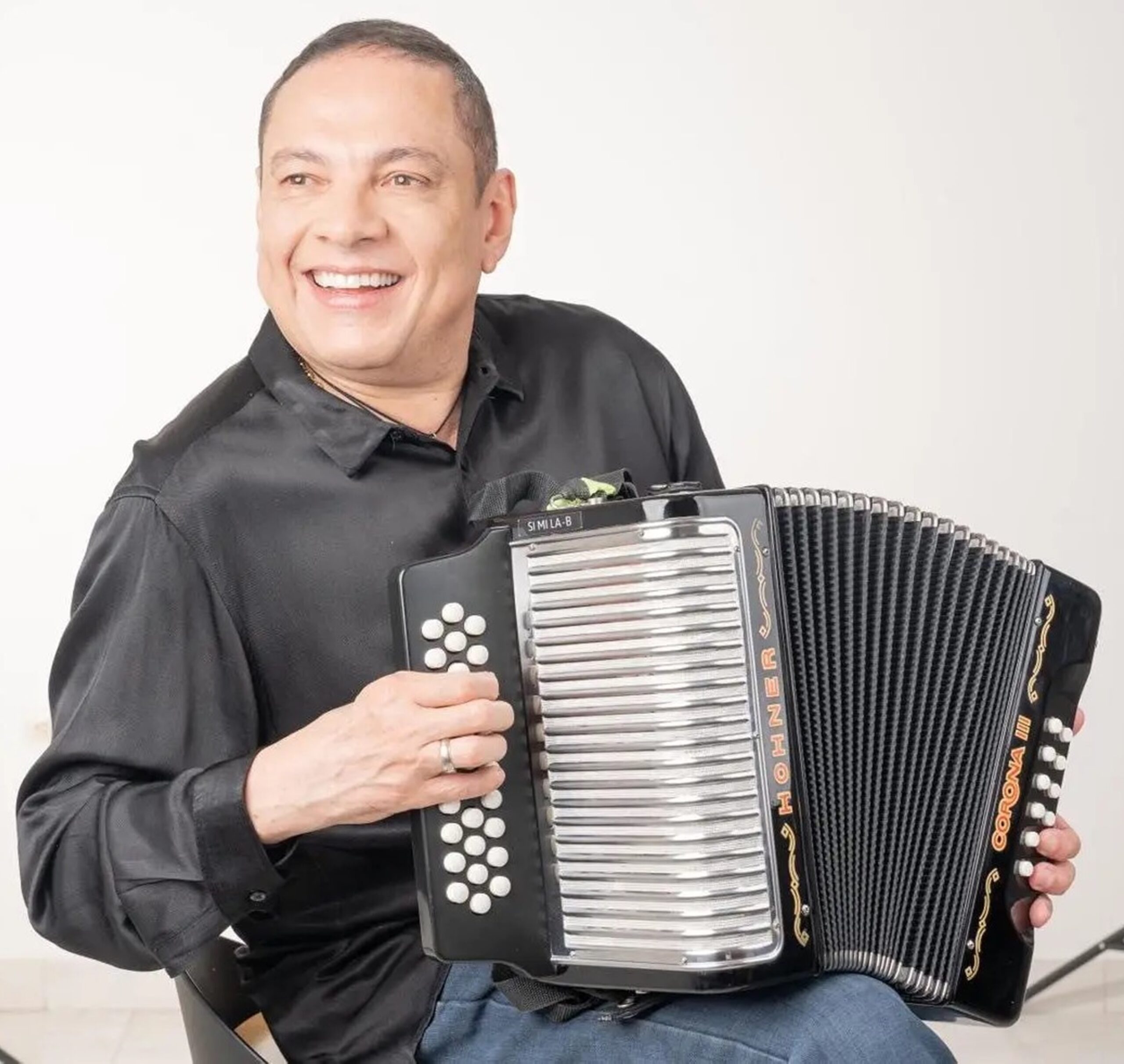 Gonzalo ‘El Cocha’ Molina, sigue con la nota gruesa y comida suave