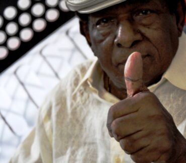 Calixto Ochoa dejó consignada su vida entre cantos e historias de amor